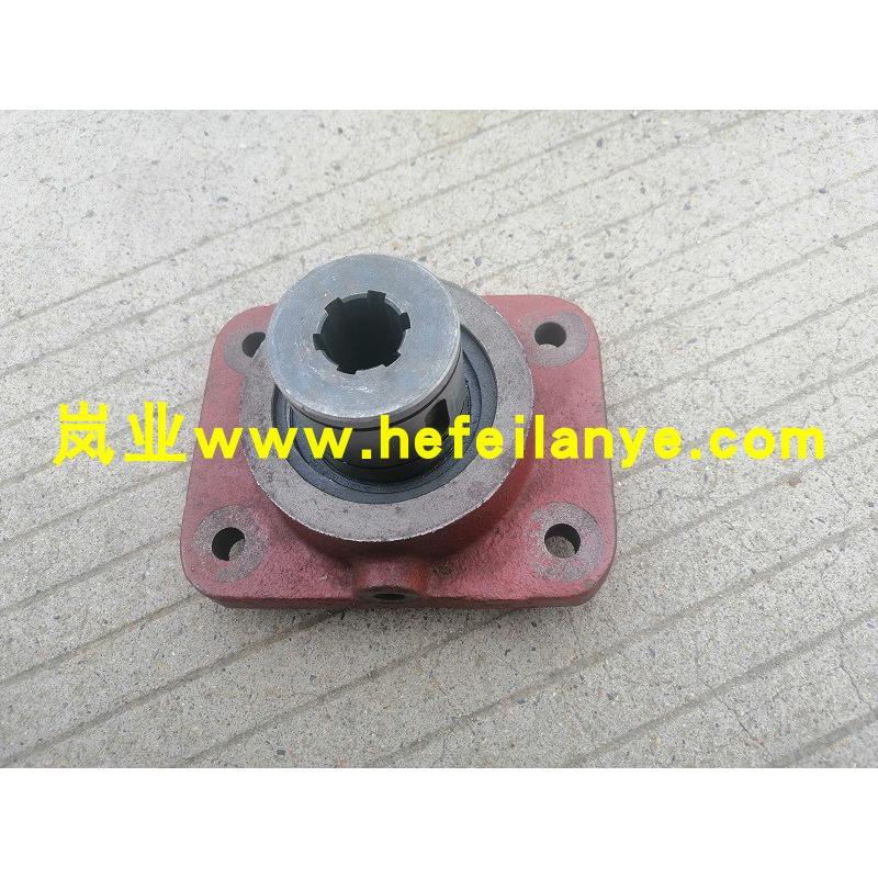 宝鸡6BG1油泵过渡法兰4.5T小5吨A33D7-62042ZC法兰合力叉车原厂