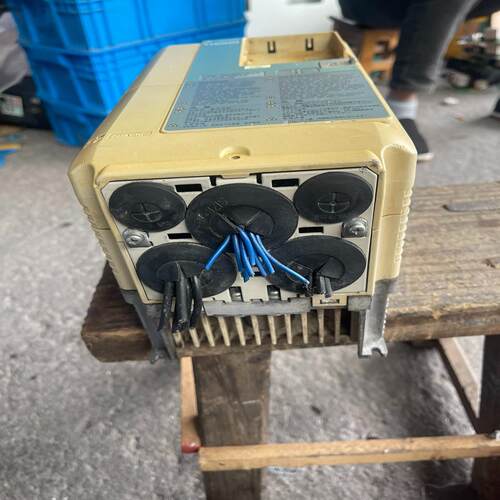 安川变频器ClMR-HB4A0018FAA/5.5KW/38~议价