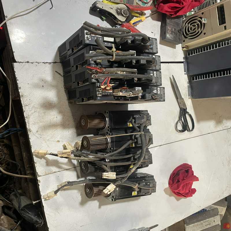 禾川伺服400w禾川伺服驱动器X5DA40A-11禾川伺服电（豆豆设备）