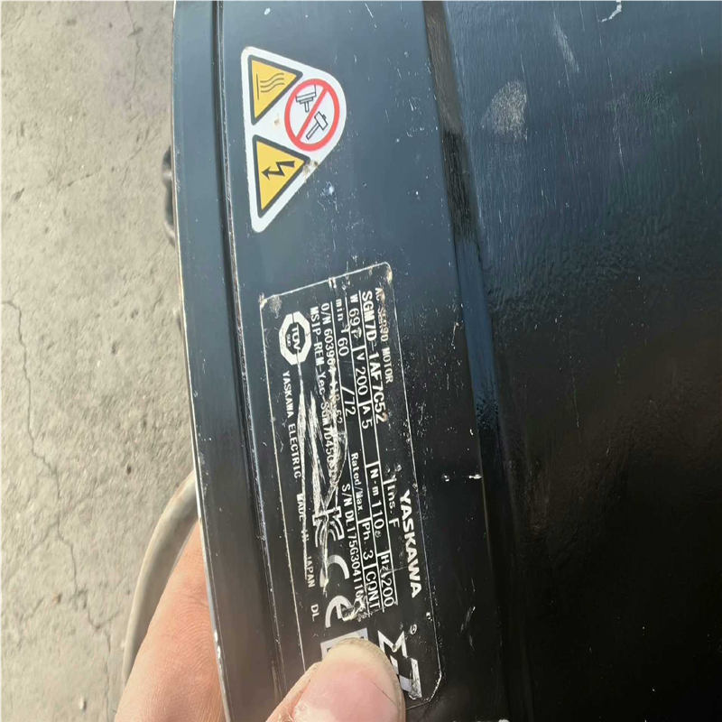 安川7系DD马达SGM7D-1AF7C52（夫美商行）