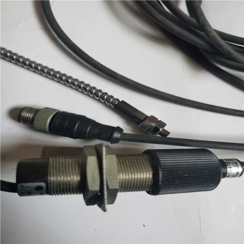 议~A35355/A A16470  马肯依玛士光电传感器