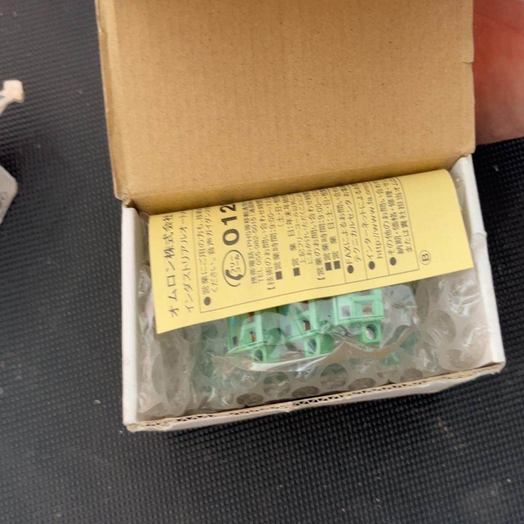 【汇生 】欧姆龙 设备分支器 型号DCN1-1C 全新未使用【议价】