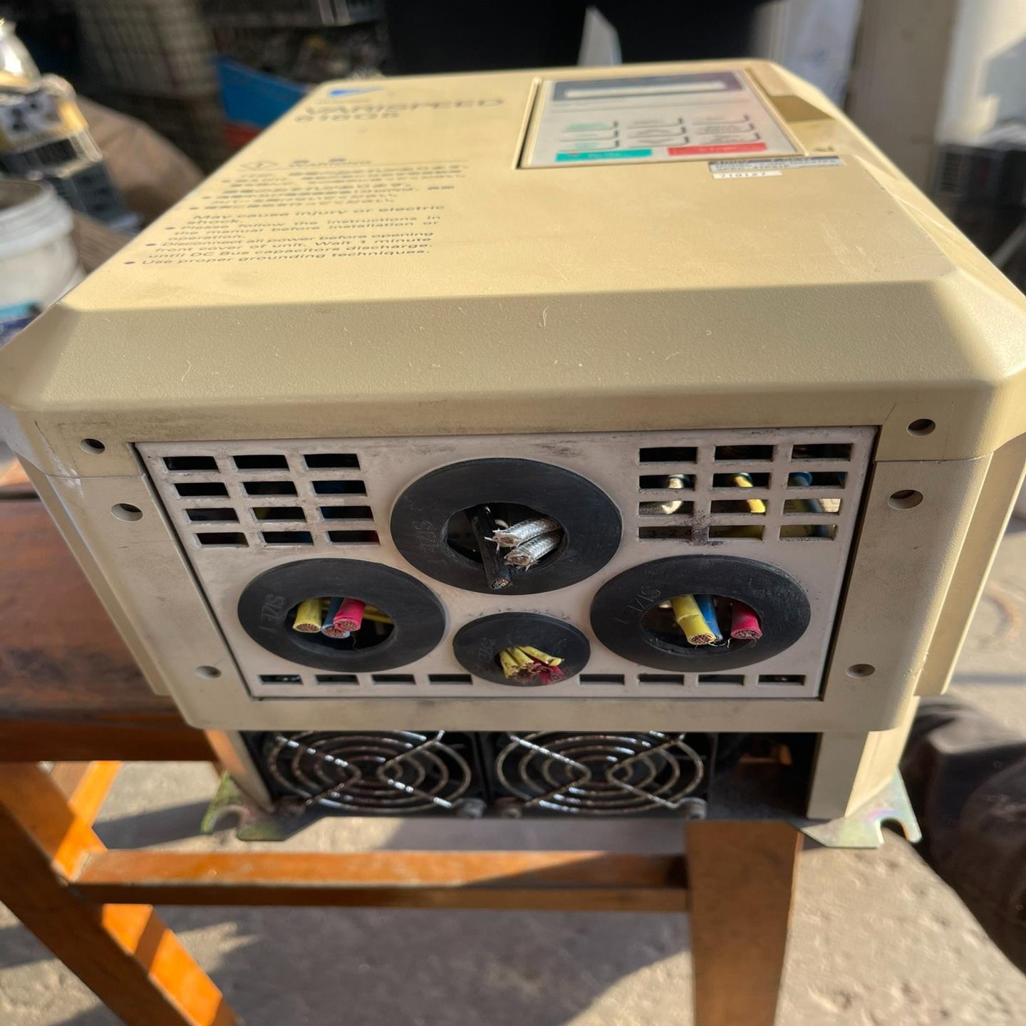 安川变频器CIMR-G5A47P5/7.5KW/380V成色~议价