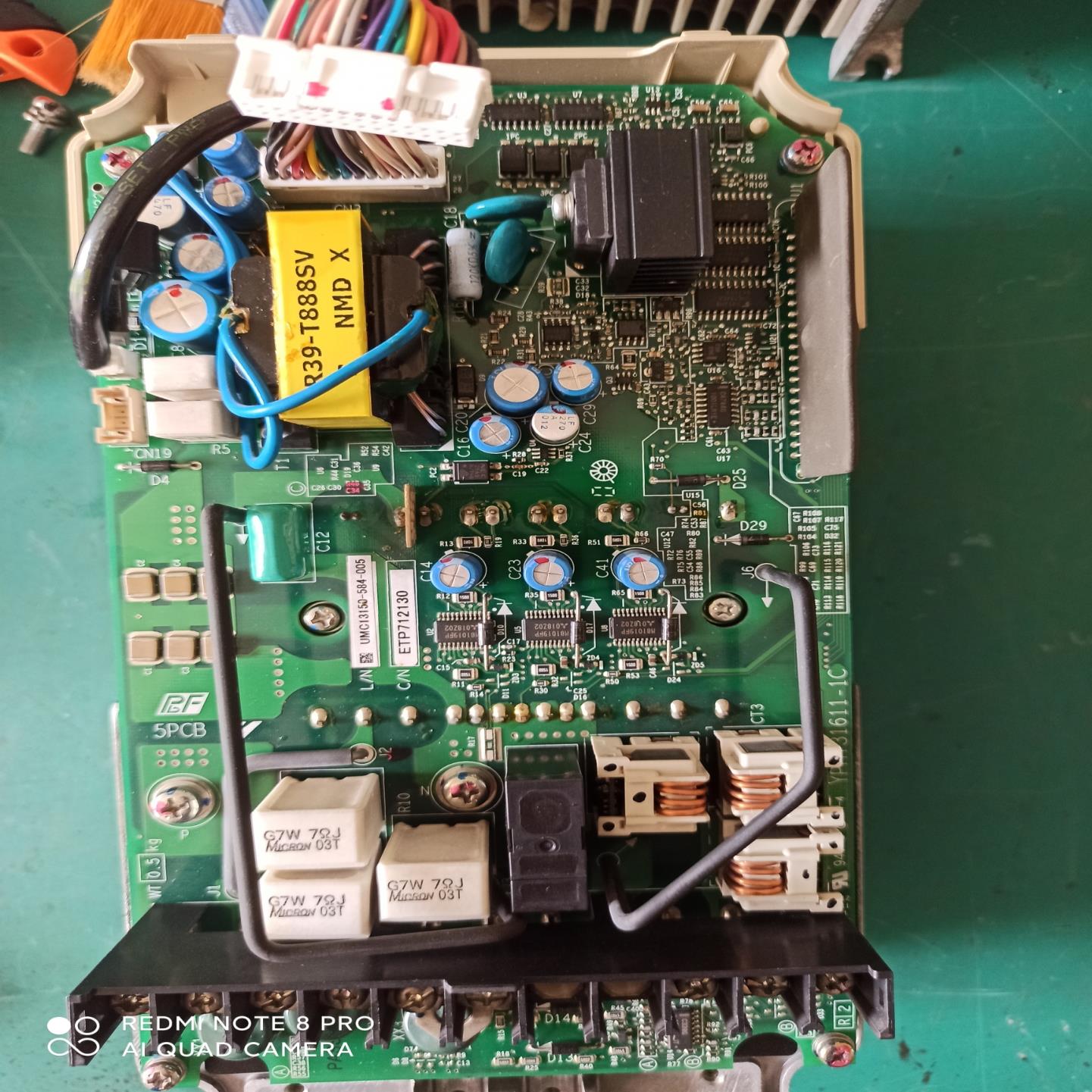 议~安川A1000变频器/3.7-3kw/0009功率原装拆机电