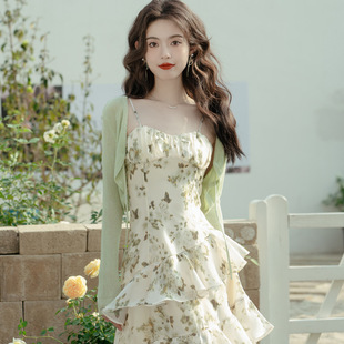 夏 绿色碎花吊带连衣裙 法式 超仙森系别致惊艳连衣裙 春秋衣典