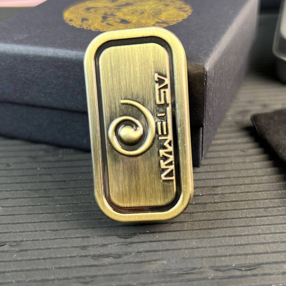 火影忍者青古铜三层推牌啪啪响币扑克AJK王指尖陀螺edc解压玩具