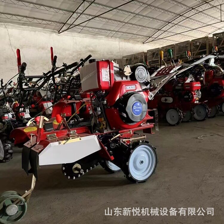 8马力四驱前旋开沟培土微耕机