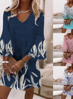 Printed V-neck seven quarter sleeve dress印花V领七分袖连衣裙