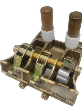 800KW直流碳刷架永济154T电动轮直流电机T900刷握碳刷油田刷盒