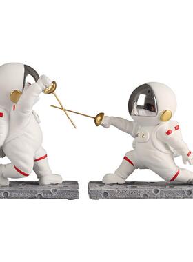 创意宇航员击剑太空人树脂桌面摆件客厅儿童房装饰品摆设男生礼物