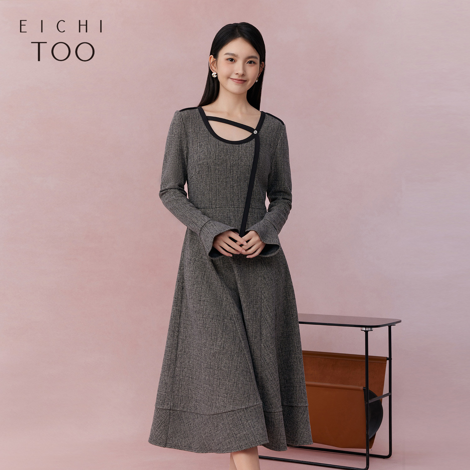 爱居兔春季时髦小众设计感挂脖长袖连衣裙,女装/女士精品,连衣裙,淘宝优惠券,粉丝福利购,淘宝优惠卷