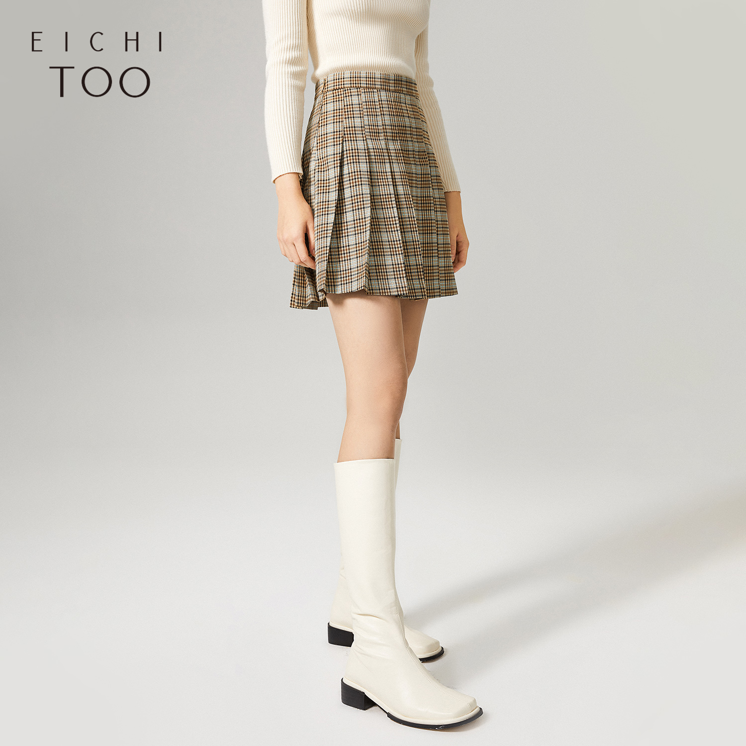 压褶裙摆 撞色格子 穿着时尚