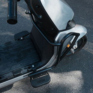 适配九号电动车M80C M95DC前保险杆带脚踏防撞杆防摔杆改配 M85C