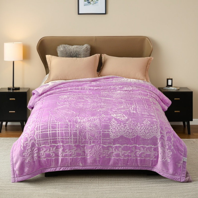 高档压花云毯加厚秋冬新品双层拉舍尔毛毯被子婚庆大红保暖盖毯子