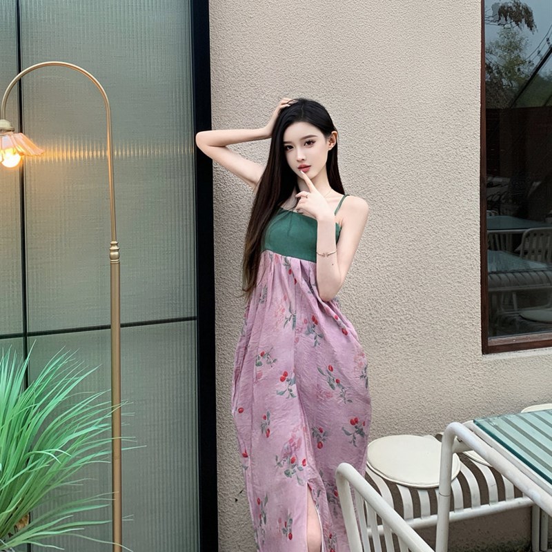 速发甜美绝沙海边连衣裙夏度多巴胺穿搭收腰日假风吊带裙美滩裙子
