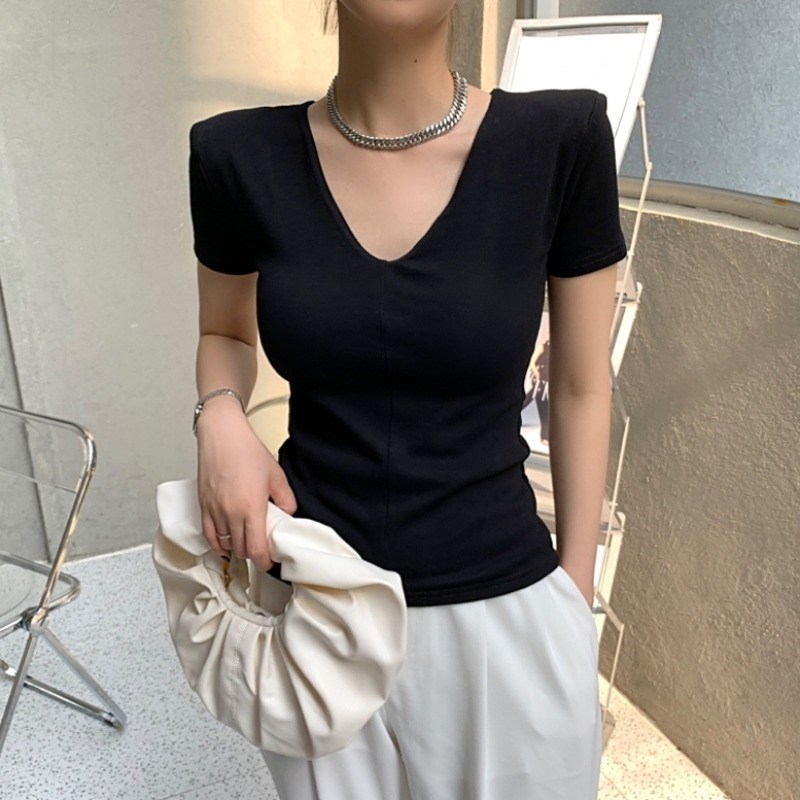 速发新肩直角正肩t恤装夏装2025垫款纯棉半薄设计感袖款v领上衣