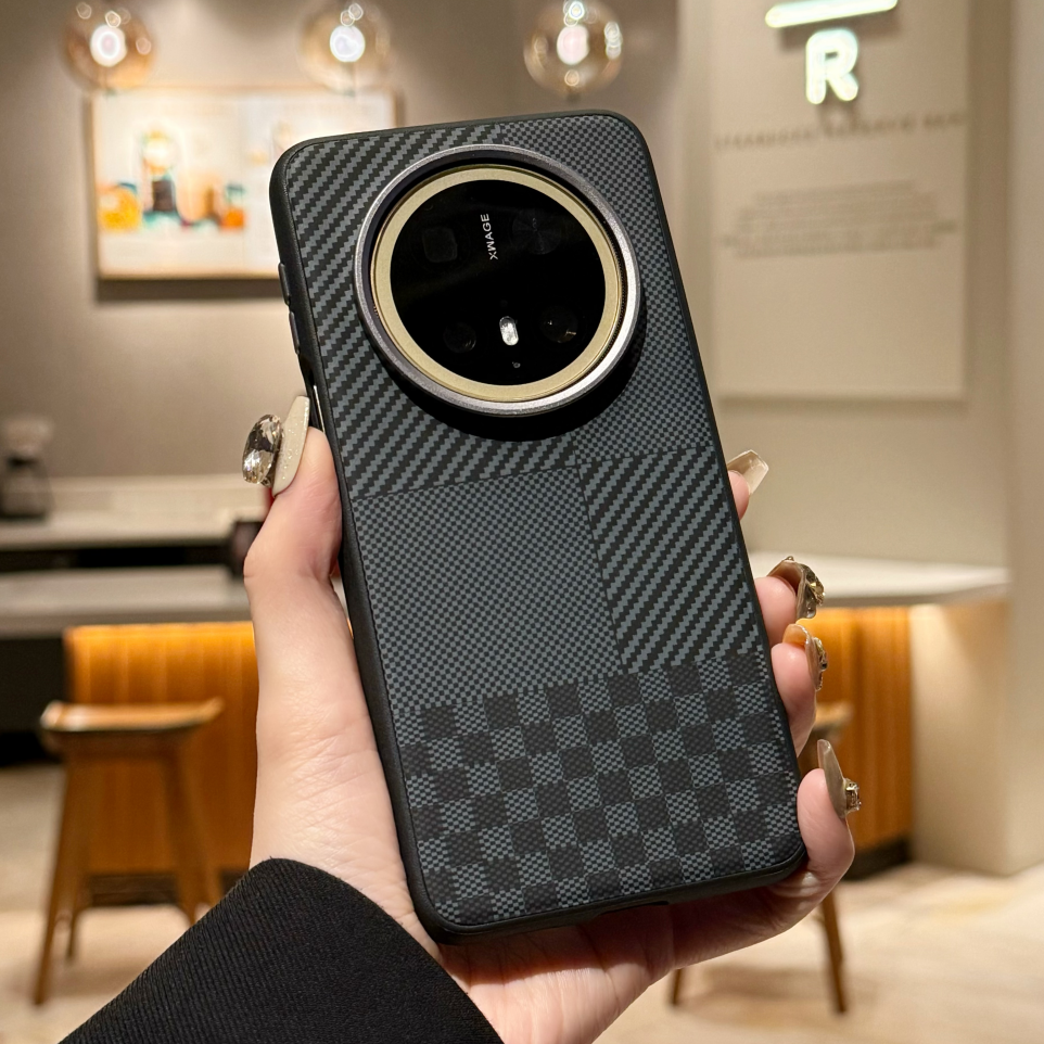 适用华为mate70pro手机壳新款碳纤维纹理肤感壳pura80pro金属镜头框全包防摔保护套ultra高端商务风男女爆款