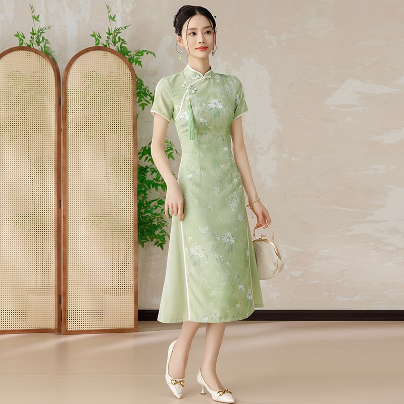 速发依红颜绿色送考旗袍高考2025新款夏季日常文艺茶服年轻奥黛连