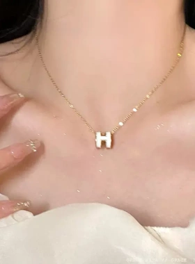 小众高级h字母钛钢项链女气质百搭毛衣链锁骨链网红爆款配饰颈链