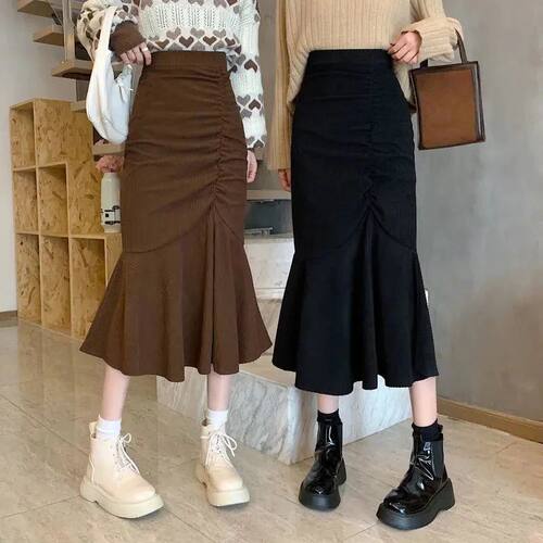 Solid color waist cinched fishtail skirt纯色褶皱收腰鱼尾裙女