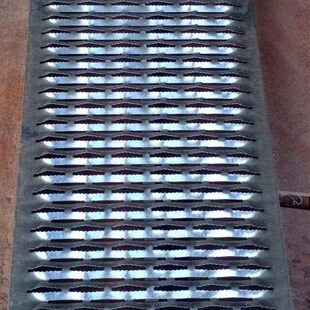 速发脚手架铆接板子脚板焊锌移动跳踏板镀接踏板专用