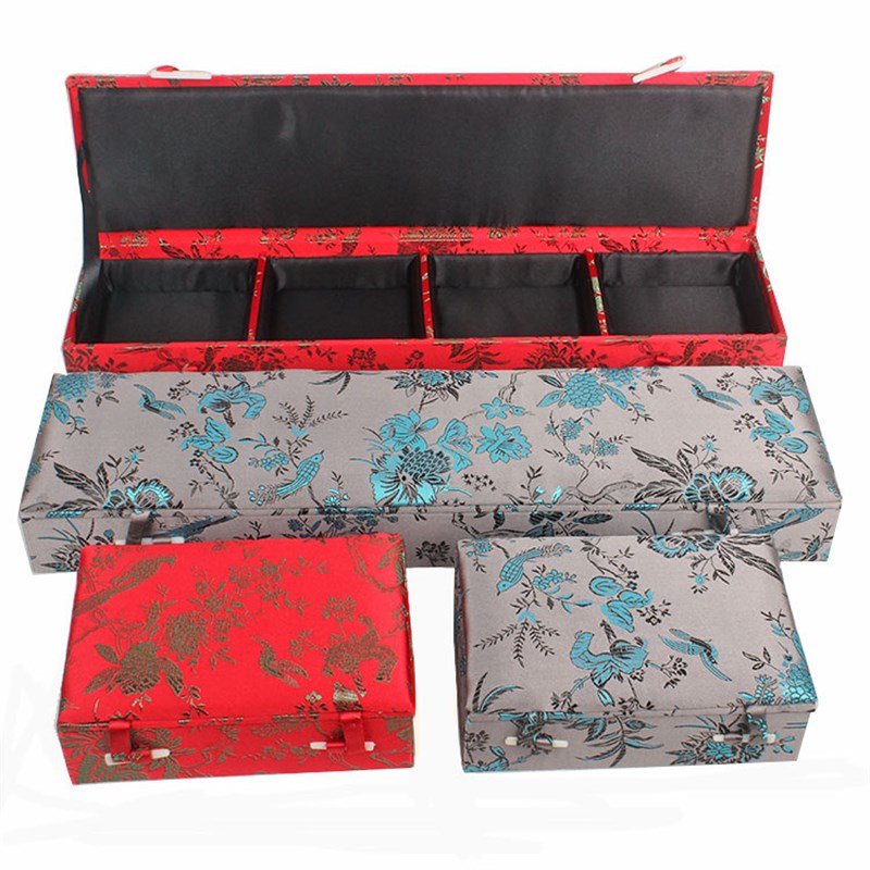 速发四格礼盒中镯手串挂件首饰盒项链念珠宝收纳盒手式织锦锦品盒