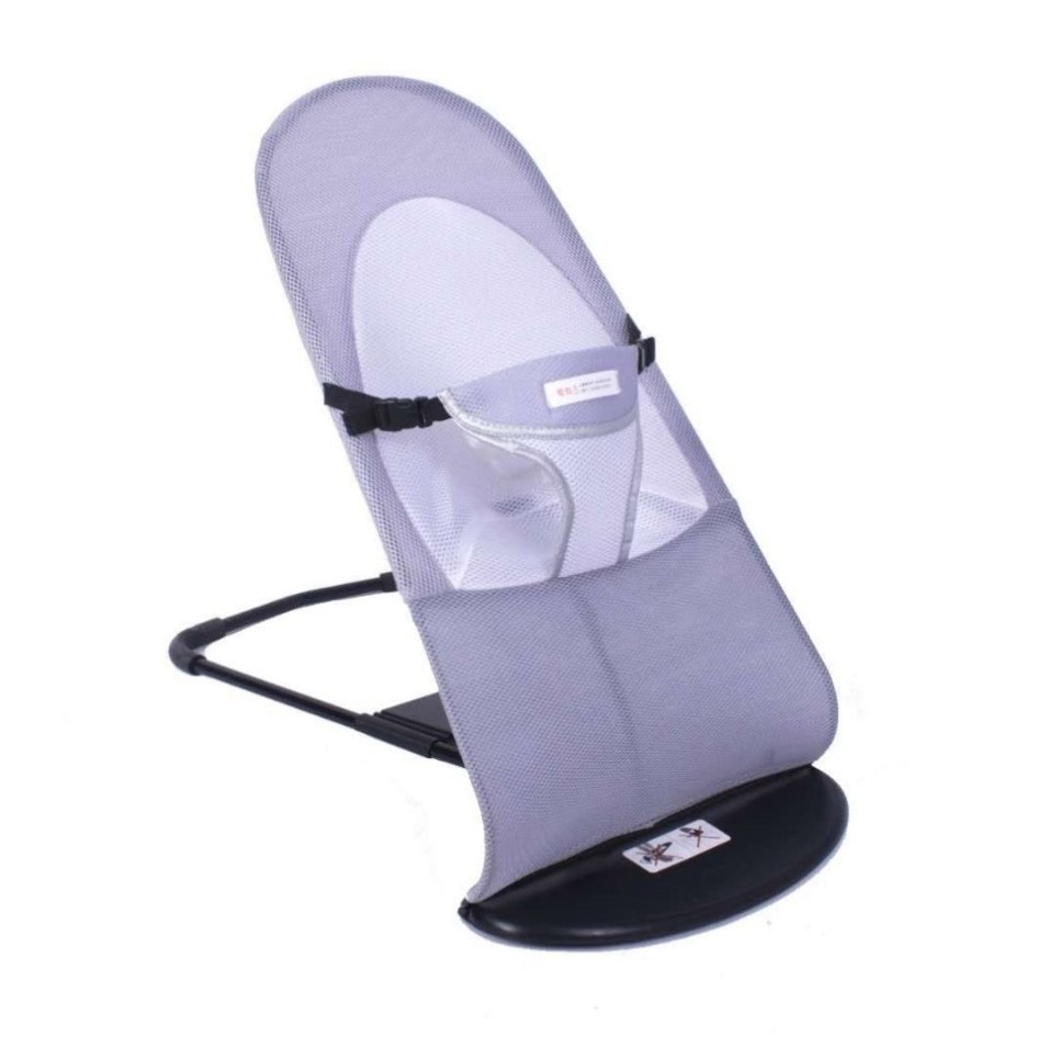 The magic tool for coaxing babies breathable newborn sleeping basket baby rocking chair stroller can sit and lie down, and can shake the lazy person to comfort the car