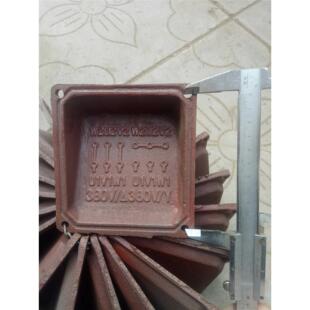 Y100 Y132 Y112 2.2 孔距70mm 加厚电机接线盒 7.5kw 铸铁接线盒