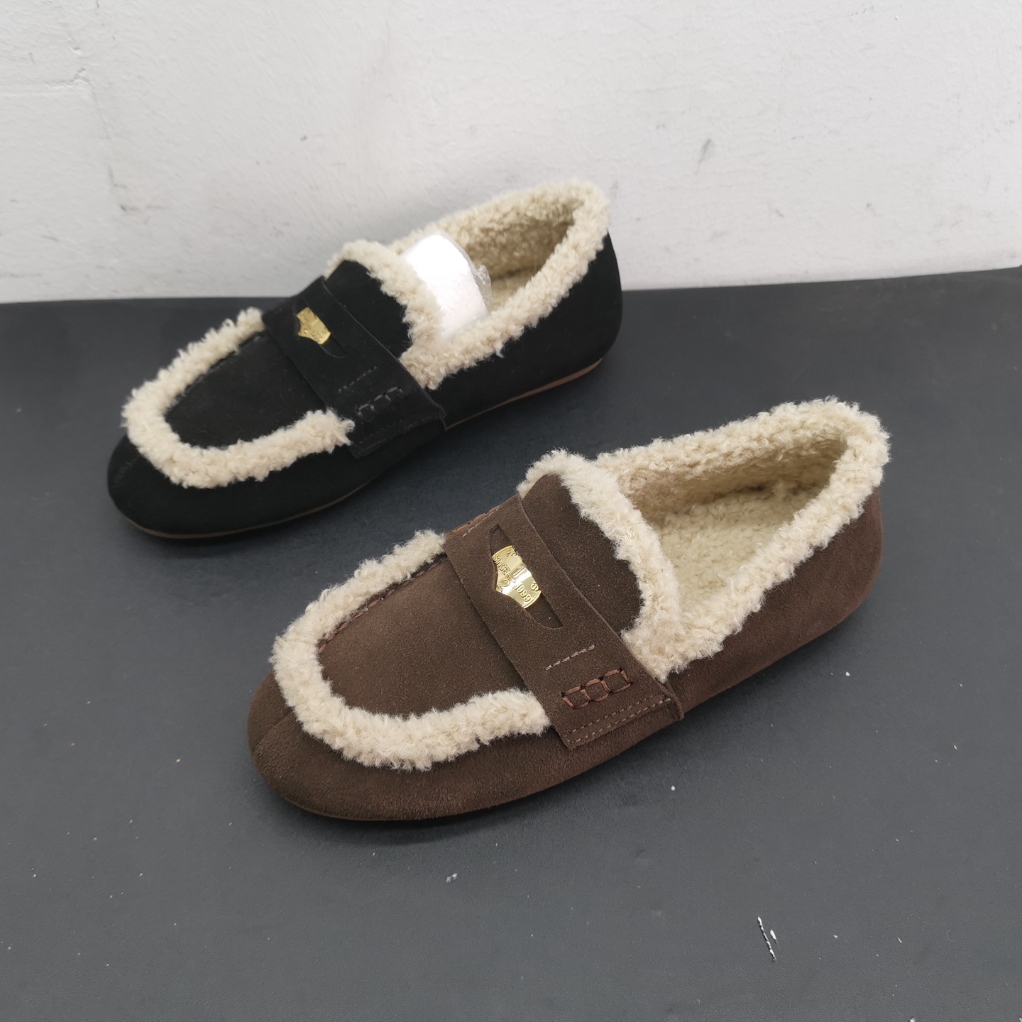 撤柜处理折扣真皮女鞋2025秋新款一脚蹬舒适加绒乐福鞋百搭女棉鞋