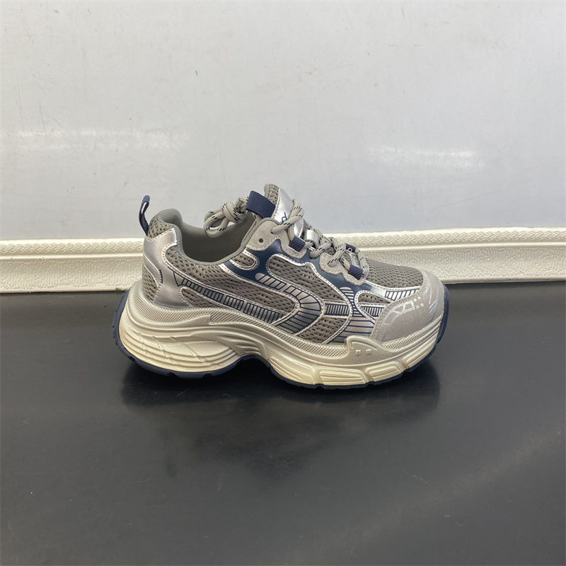 撤柜处理折扣外贸女鞋2025冬新款老爹鞋休闲运动舒适百搭女单鞋