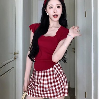 现货 天丝方领荷叶袖针织上衣夏日红色格纹 立裁花苞式短款半身裙