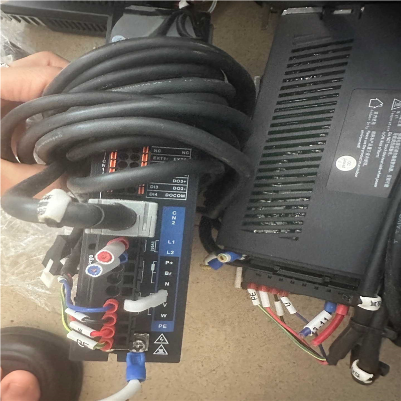 议~雷赛伺服电机 L7EC-400C