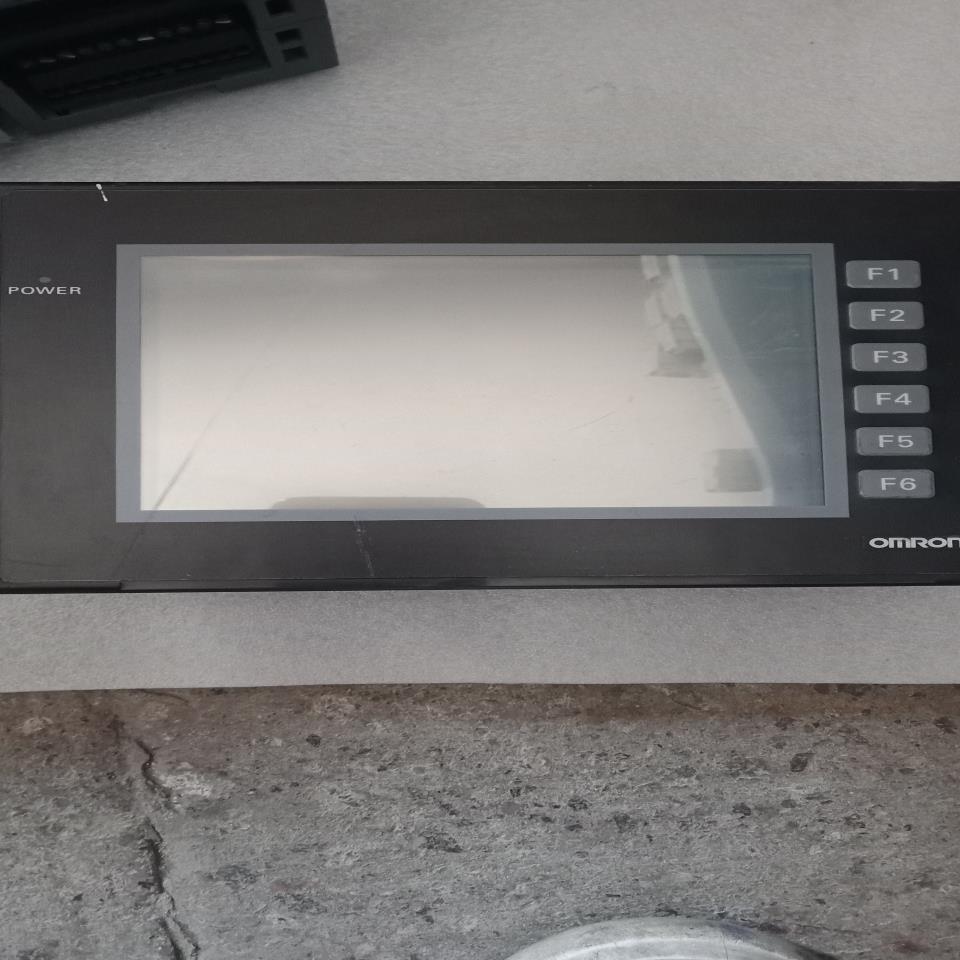 议~欧姆龙触摸屏NP5-MQ001B原装拆机