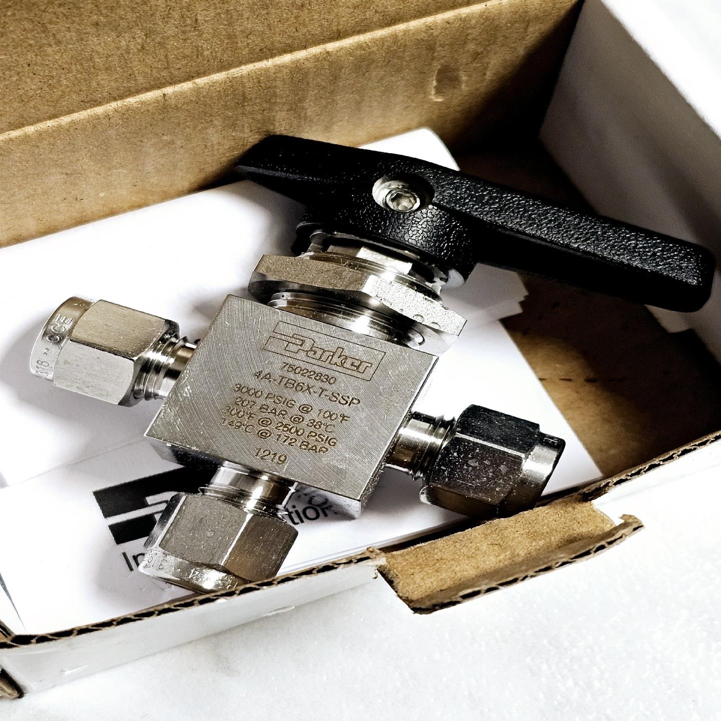 PARKER派克4A-TB6X-T-SSP三通球阀 全新正品（瓠子电子）