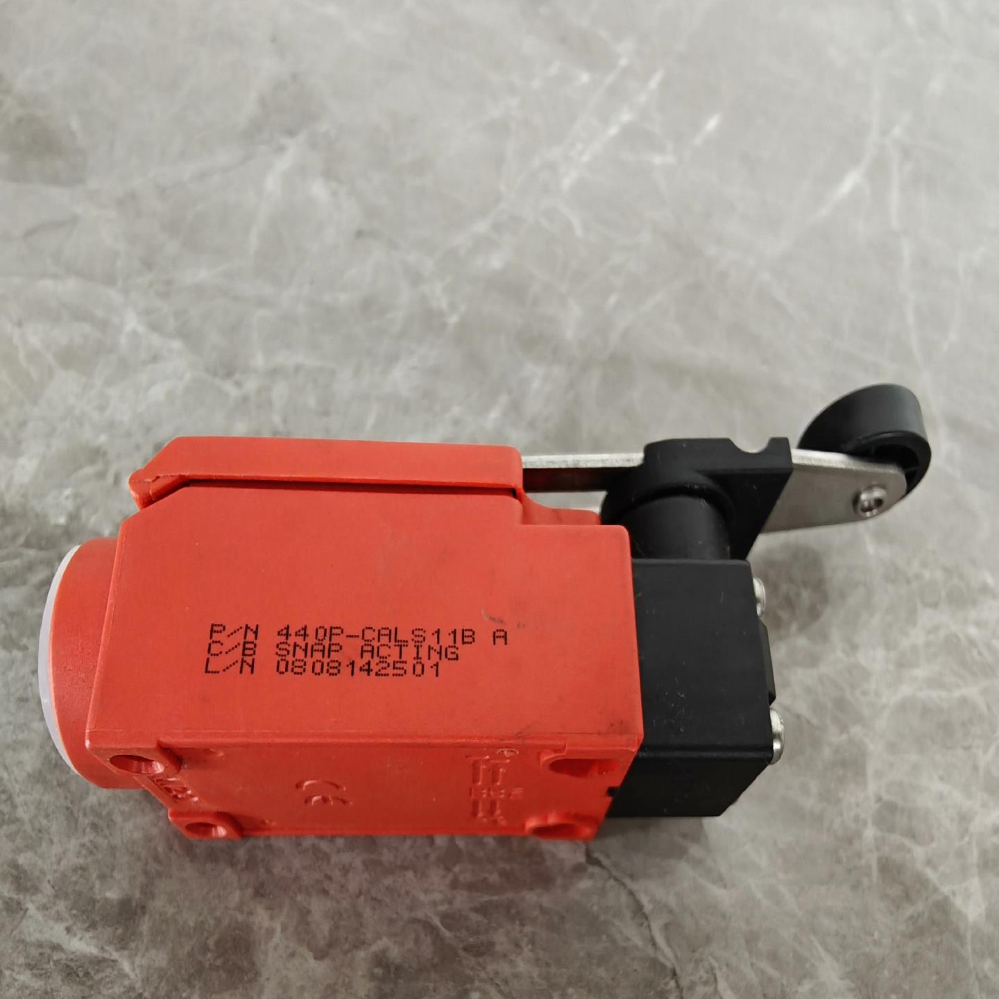 议~AB行程开关 440P-CALS11B 限位开关，实物图，没