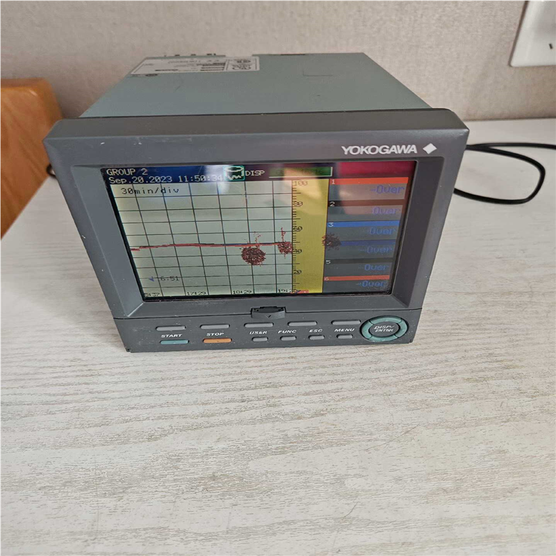 【汇生】FX106-4-2横河无纸记录仪，液晶有黑点，功能正常，要的