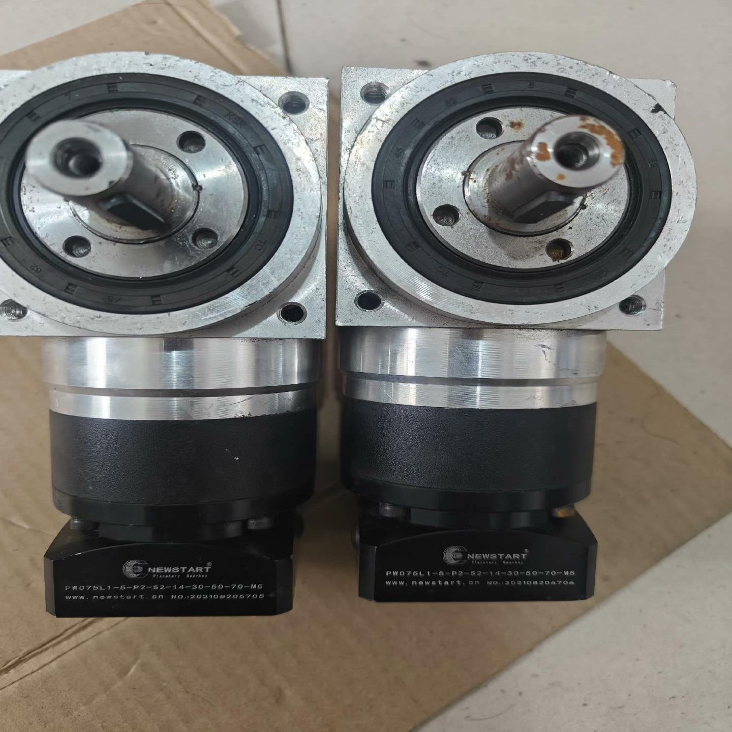 纽氏达特 NEWSTART   T型转角减速机（耶耶电子）