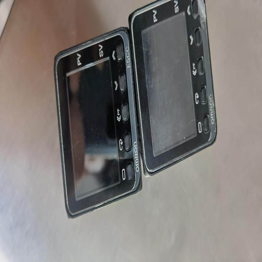 E5CC-QX2ASM-802一个E5CC-RX2ASM-8(崽崽配件）