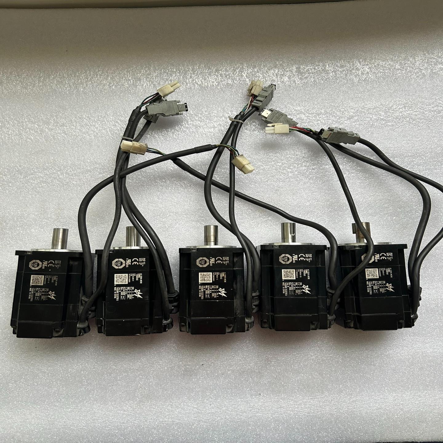 9新安川电机SGMMS-04ADC6S二手拆机实物拍摄 有量（崽载电子）