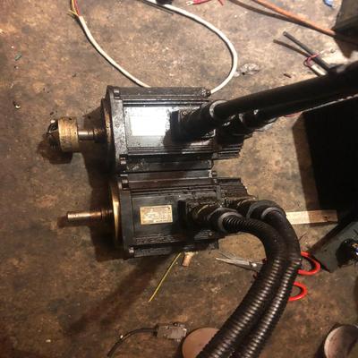 议~安川伺服电机SGMGH-09ACA61工厂拆机，功能正常，运