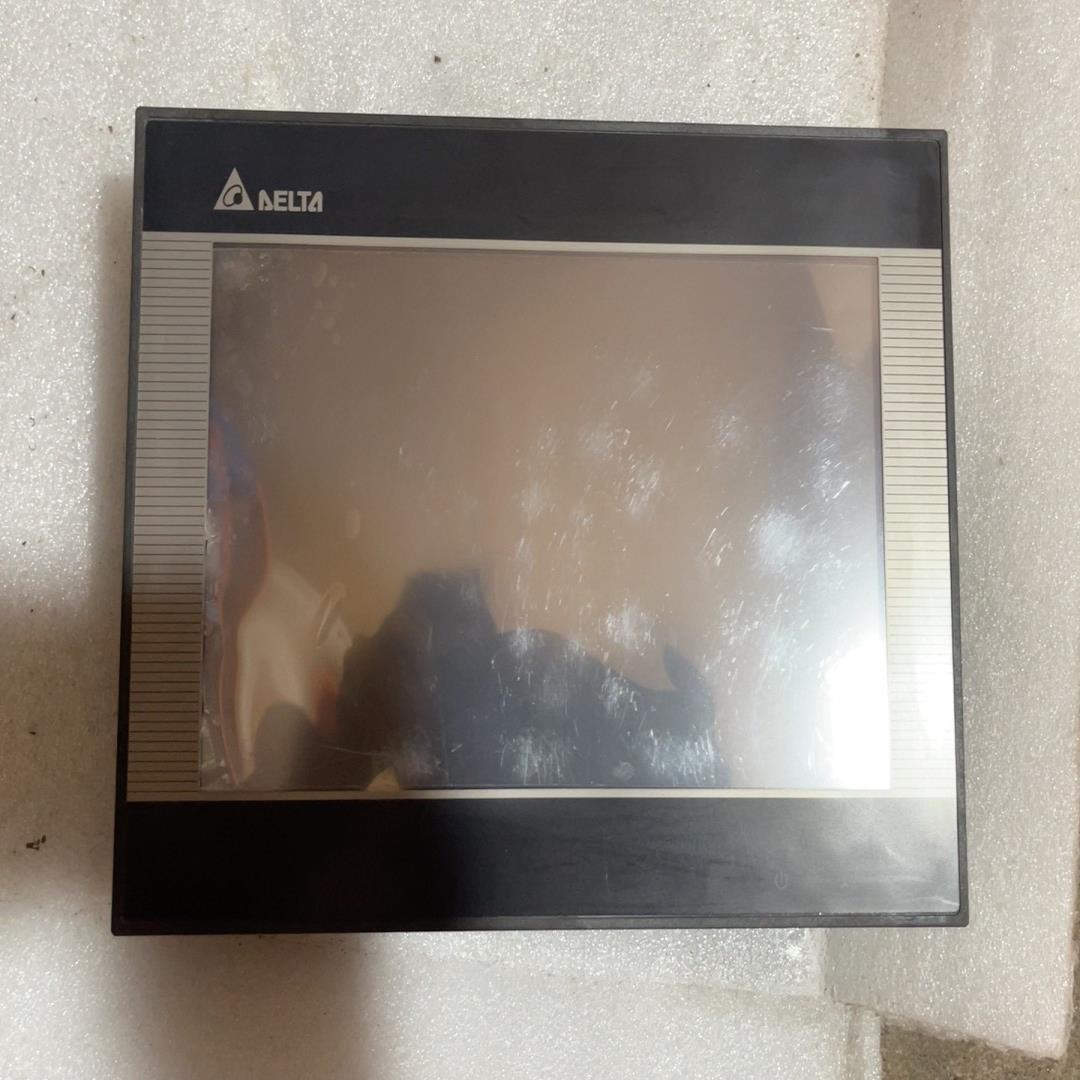 【顺庆】台达触摸屏DOP-B10S411一台十寸【议价】