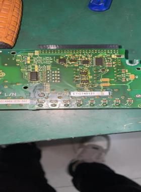 【顺庆】安川A1000变频器接线端子ETC740121/20，成色漂【议价】