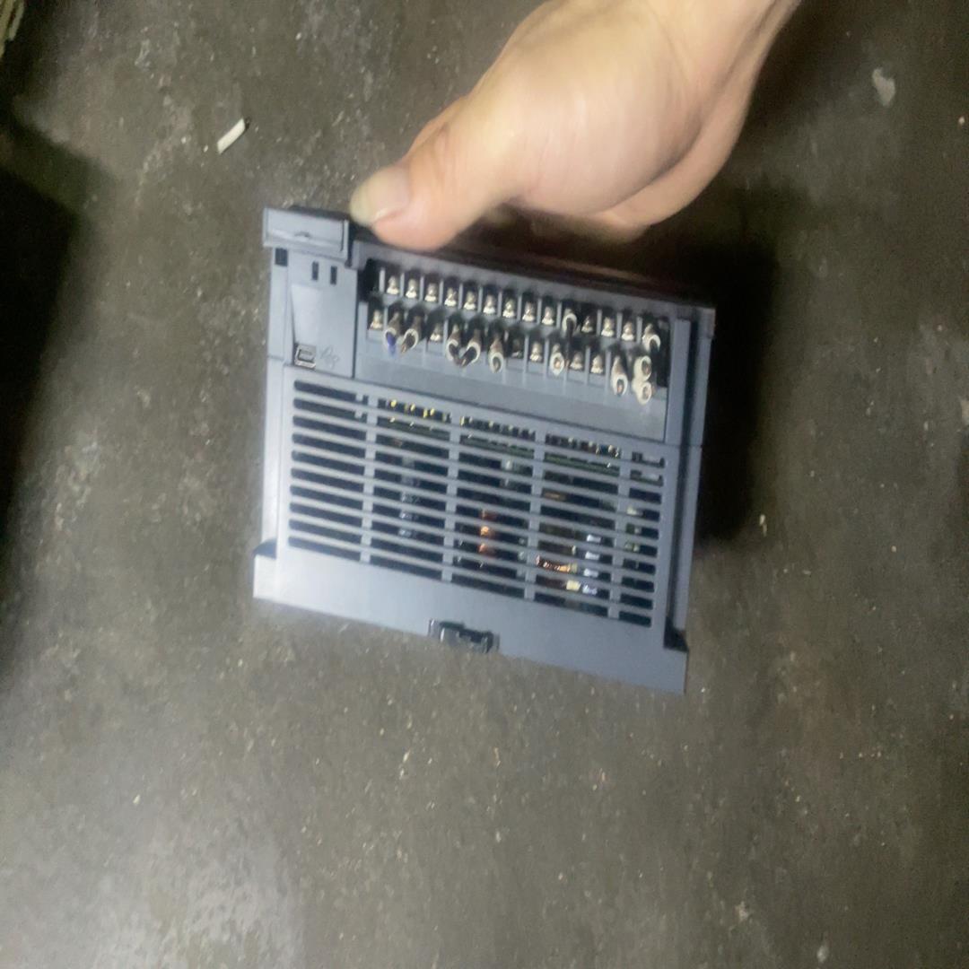 汇川PLC，H2U-8A91G-XP+质量保证漂亮~议价