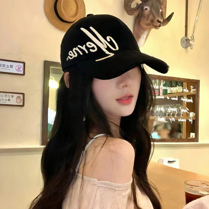黑色字母硬顶鸭舌帽子女夏季加大檐户外休闲显脸小遮阳防晒棒球帽