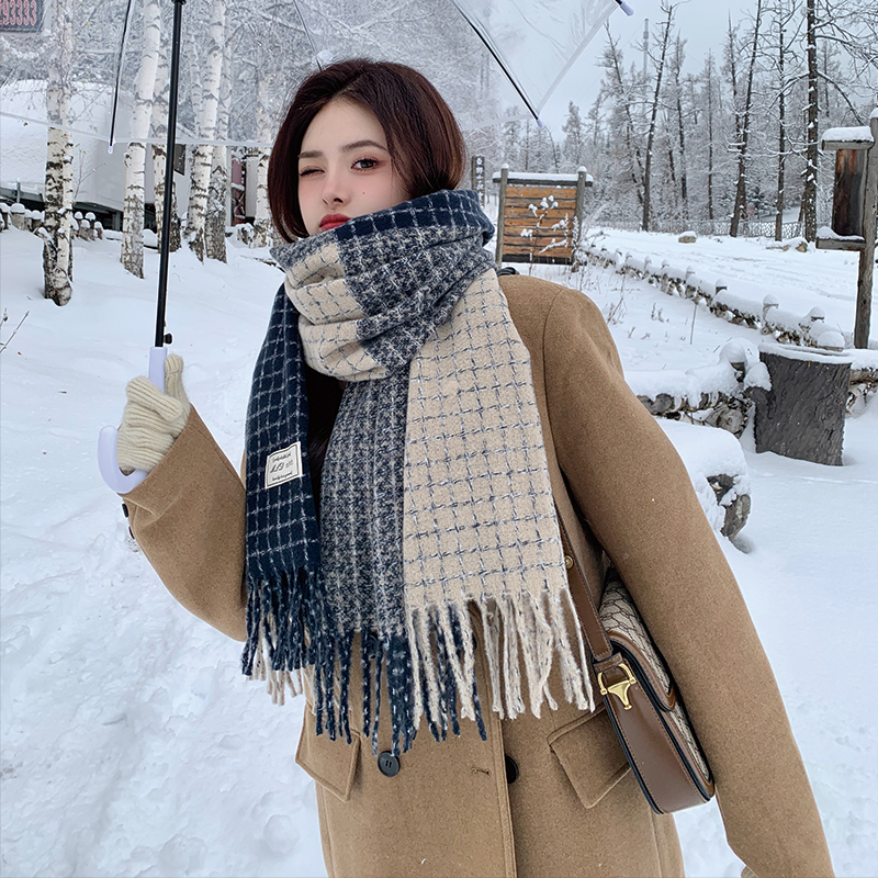 韩版格子藏青色围巾女冬季
