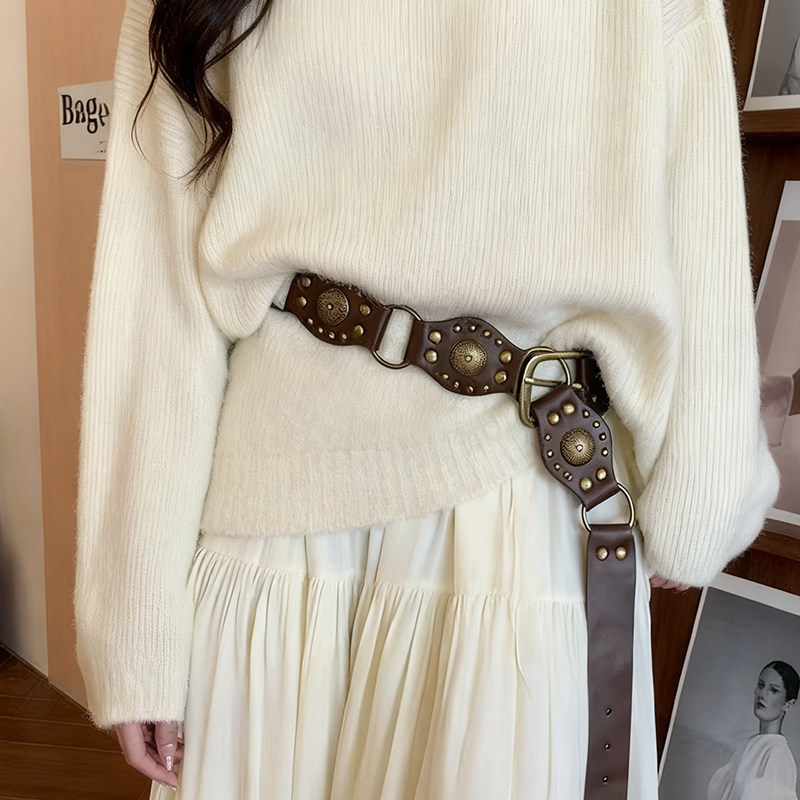 腰带女2025新款美拉德复古棕色皮带配饰搭配毛衣连衣裙高级感腰封