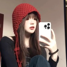 红色镂空针织帽子女2025新款川西草原旅游百搭流苏绑带套头冷帽
