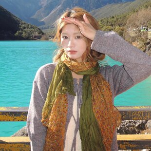 绿色长条丝巾女2026新款文艺感撞色碎花森系围巾薄款云南披肩外搭