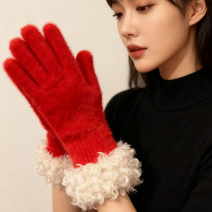 韩系新年红色毛绒绒纯色手套女士冬季可触屏加厚骑行防寒防风保暖