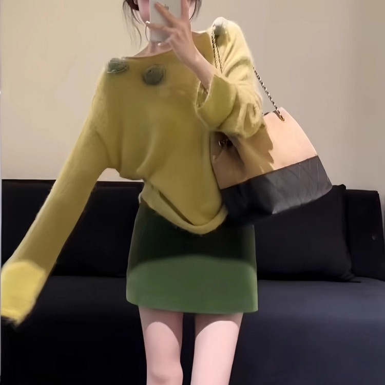 2025巨好看的早秋穿搭绿色针织衫韩系氛围感轻熟chic别致减龄上衣